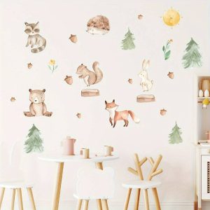 Muursticker 'Dieren en Naaldbomen'